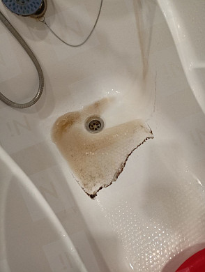 В Михалеве из кранов течет грязная вода